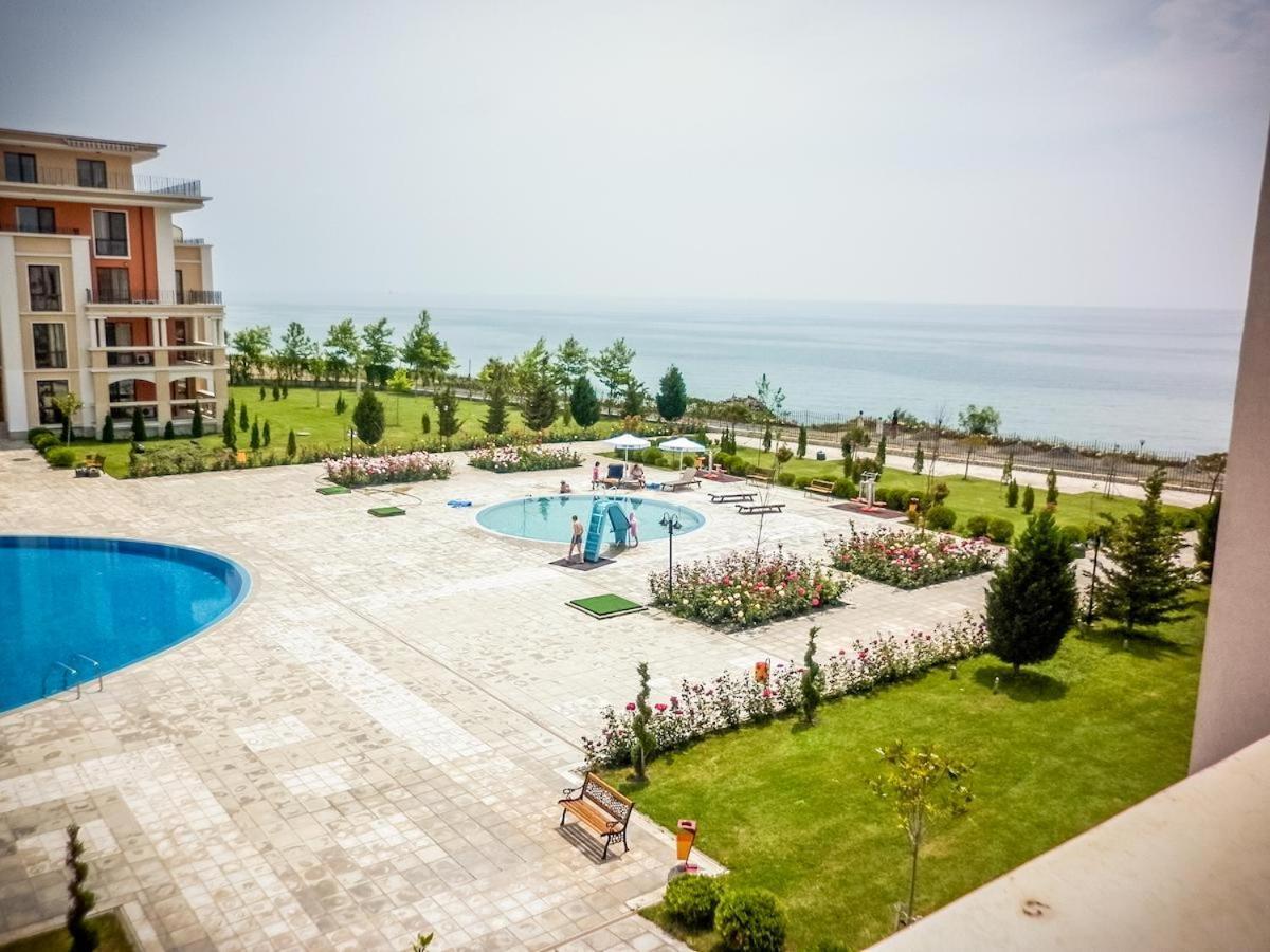 Premier Fort Beach - Premium Apartments Sveti Vlas Exterior foto